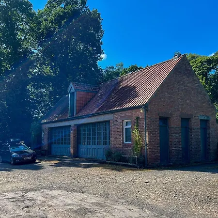 Дом отдыха Bank House Longtown, Ideal Group With Swimming Pool & Hot Tub *