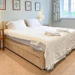 Bank House Longtown, Ideal Group With Swimming Pool & Hot Tub Longtown (Cumbria)
