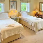 Bank House Longtown, Ideal Group With Swimming Pool & Hot Tub