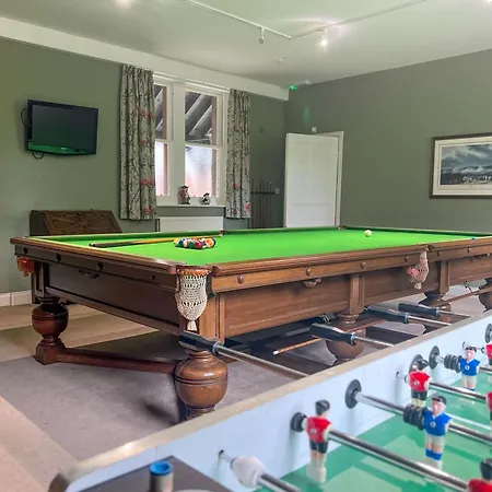 Bank House Longtown, Ideal Group With Swimming Pool & Hot Tub Ferienhaus Longtown (Cumbria)