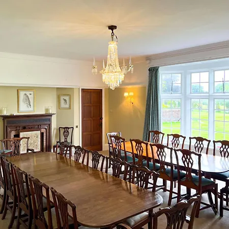 Bank House Longtown, Ideal Group With Swimming Pool & Hot Tub Longtown (Cumbria)