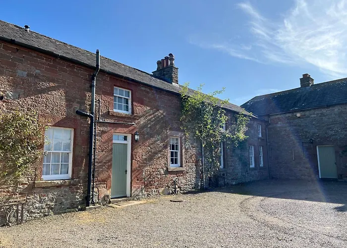 Feriehus Bank House Longtown, Ideal Group With Swimming Pool & Hot Tub *