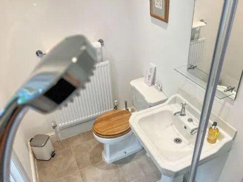 Feriehus Bank House Longtown, Ideal Group With Swimming Pool & Hot Tub *