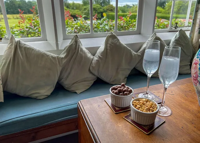 Bank House Longtown, Ideal Group With Swimming Pool & Hot Tub Feriehus Longtown (Cumbria)