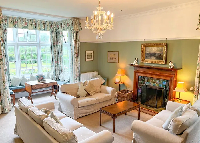 Bank House Longtown, Ideal Group With Swimming Pool & Hot Tub *