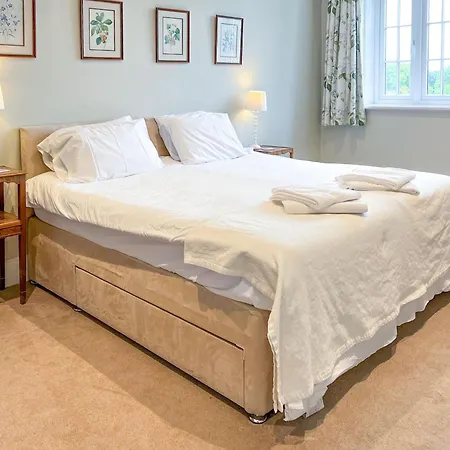 Bank House Longtown, Ideal Group With Swimming Pool & Hot Tub Longtown (Cumbria)