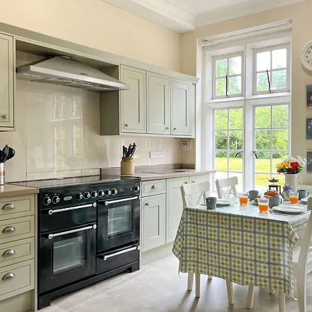 بيت للعطل Bank House Longtown, Ideal Group With Swimming Pool & Hot Tub Longtown (Cumbria)