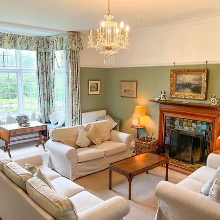 Bank House Longtown, Ideal Group With Swimming Pool & Hot Tub *